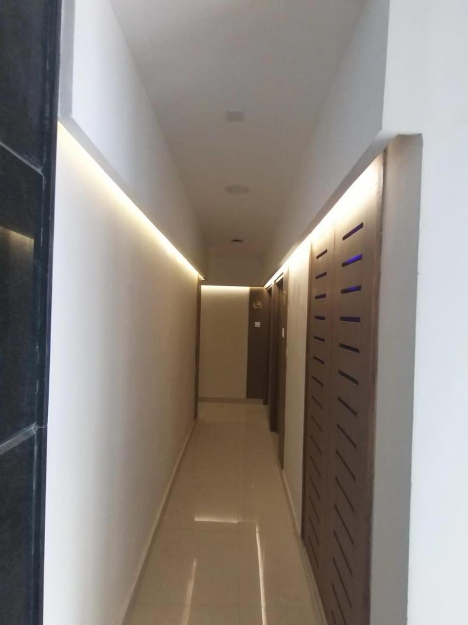 Grand Elegant Hotel Ченай Екстериор снимка